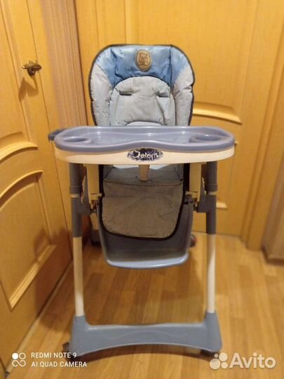 Стульчик для кормления jetem capitan