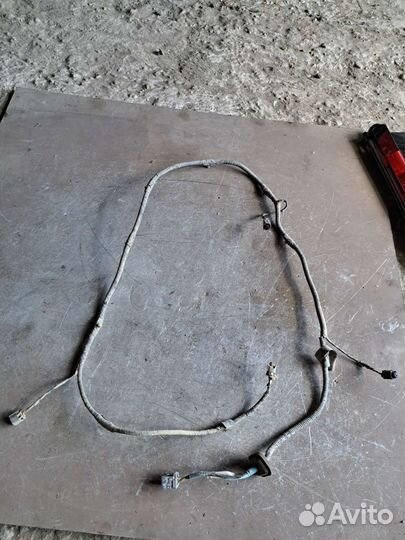 Проводка заднего бампера на Jaguar s-type