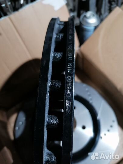 Тормозные диски Ниссан 350z