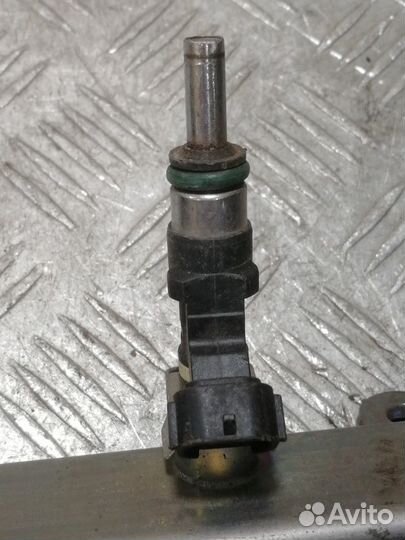 Форсунка двигателя Mitsubishi Lancer 10