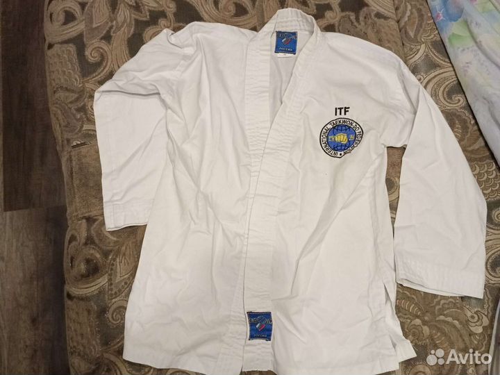Костюм для тхэквондо