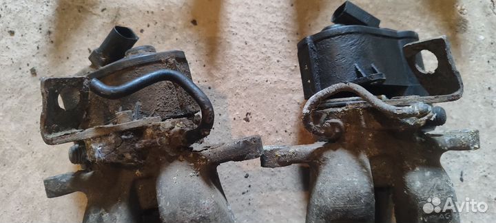 Суппорт задний левый фольксваген пассат б 6