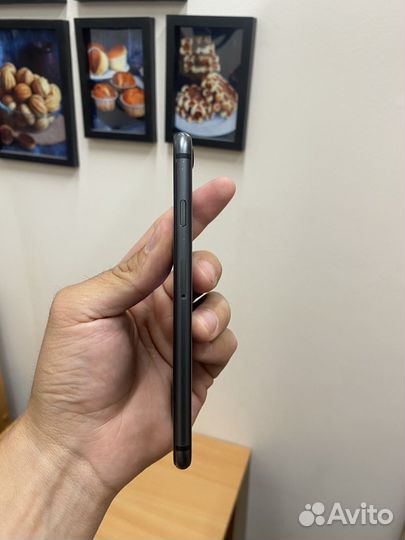 iPhone 8 6.4 gb 80 акб