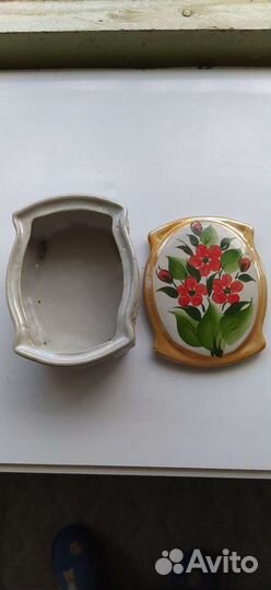 Шкатулка фарфоровая