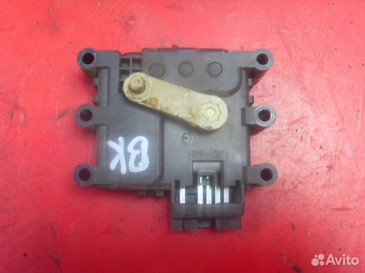 Моторчик заслонки отопителя BP4M61A60A Mazda 3 BK