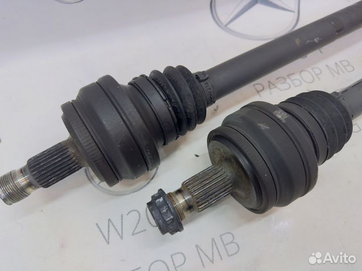 Полуось задняя левая правая Mercedes W204