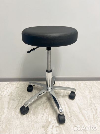 Стулья в ассортименте