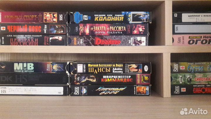Видеокассеты VHS, DVD