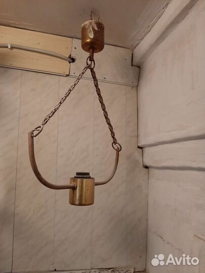 Люстра потолочная.светильник