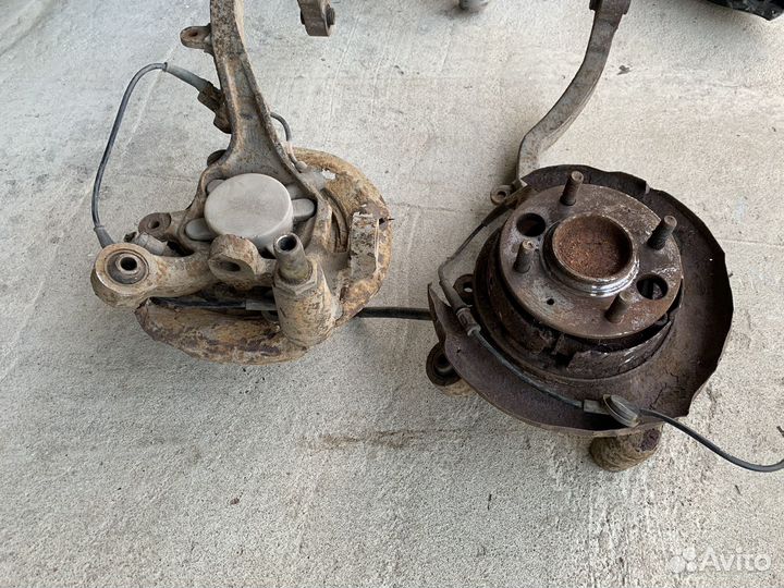 Кулак поворотный задний Hyundai Sonata EF