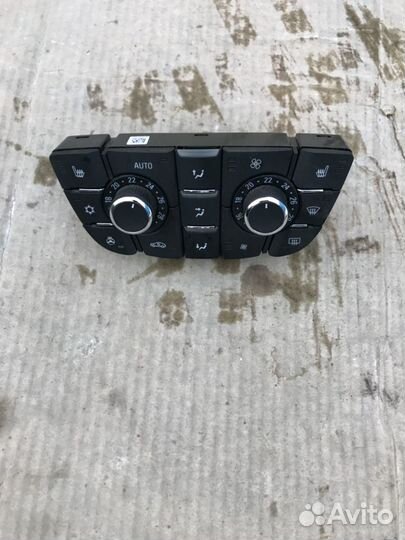 Блок управления климатом на опель астра J GTC