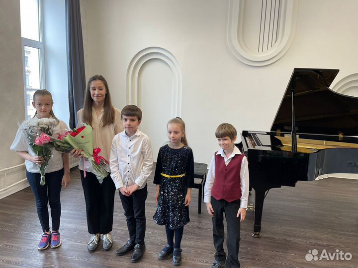 Уроки фортепиано, Учитель фортепиано