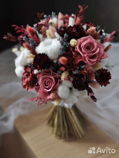 Свадебный букет из сухоцветов лаванда лагурус