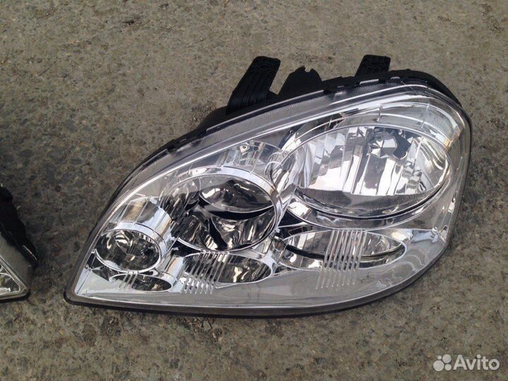 Новая передняя фара Chevrolet Lacetti