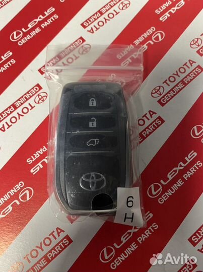 Смарт ключ toyota land cruiser 200 с2016 года