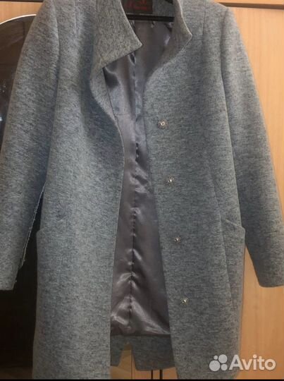 Продам пальто женское