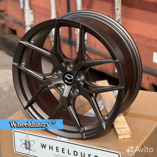 Кованые диски R18 Vossen Mazda CX5