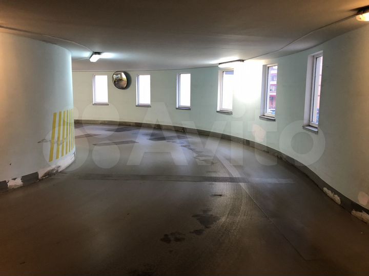 Машиноместо, 20 м²
