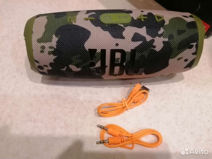 Блютуз колонка jbl