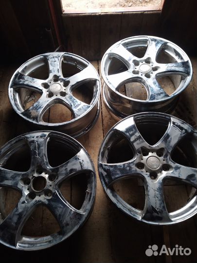 Диски r18 5x114,3