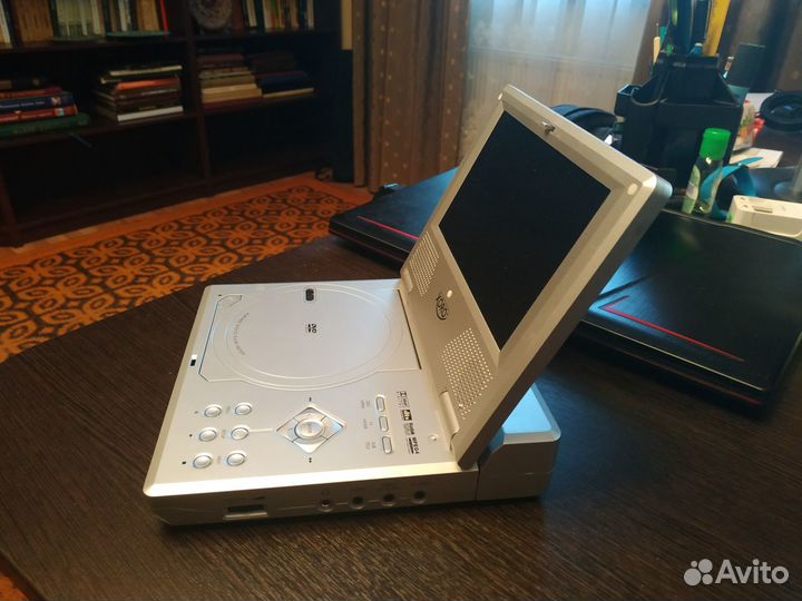 Видеоплеер xoro HSD-7070 DVD/MP4