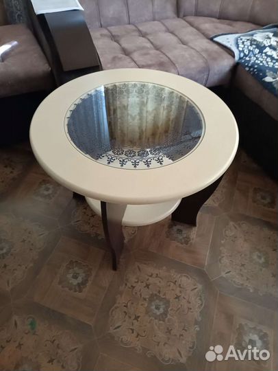 Журнальный стол