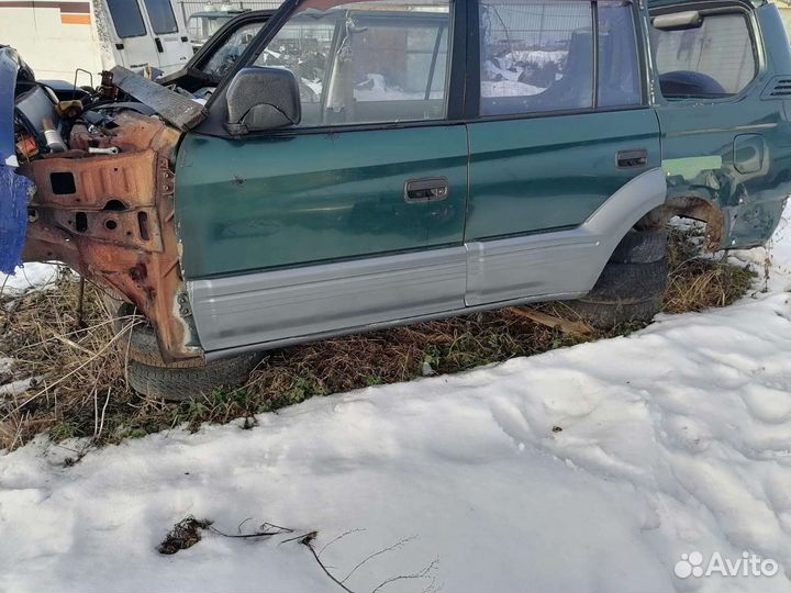 Порог с стойками и крылом Toyota Prado 90 95