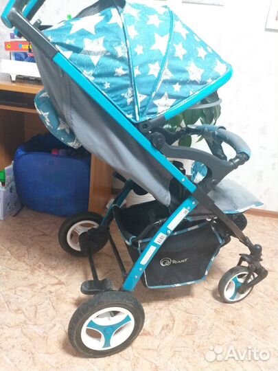 Коляска прогулочная всесезонная