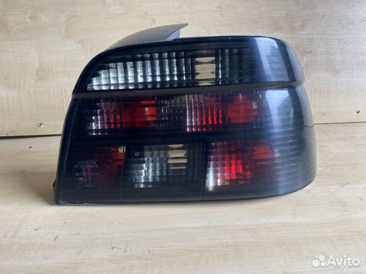 Фонарь задний правый Bmw e39