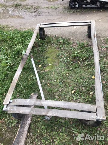 Прицеп для лодки с дышлом