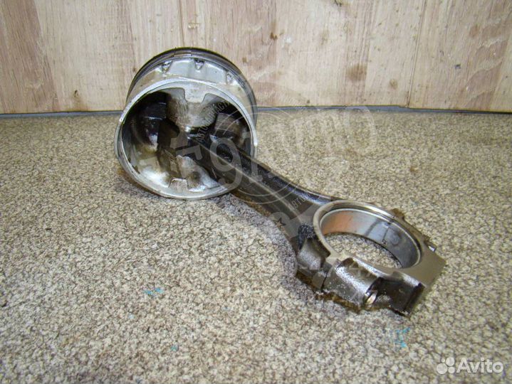 Поршень с шатуном Range Rover 2