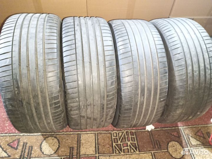 Michelin Pilot Sport 4 SUV 285/45 R21 113Y