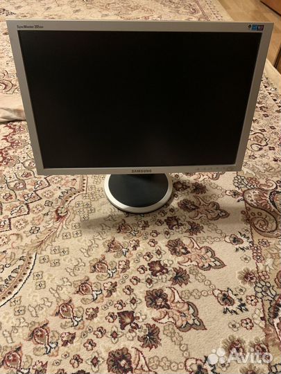 Монитор Samsung 205BW