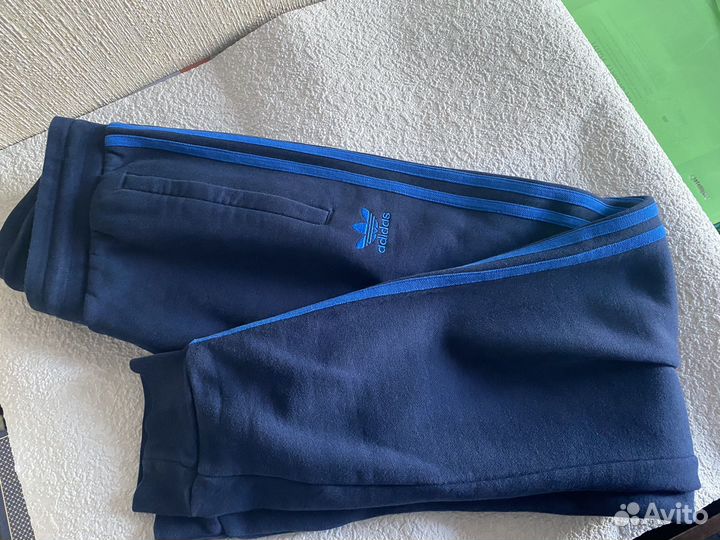 Спортивные штаны adidas