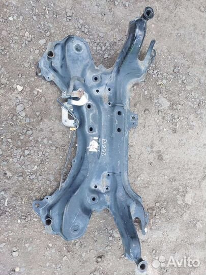 Подрамник балка передняя рав 4 40