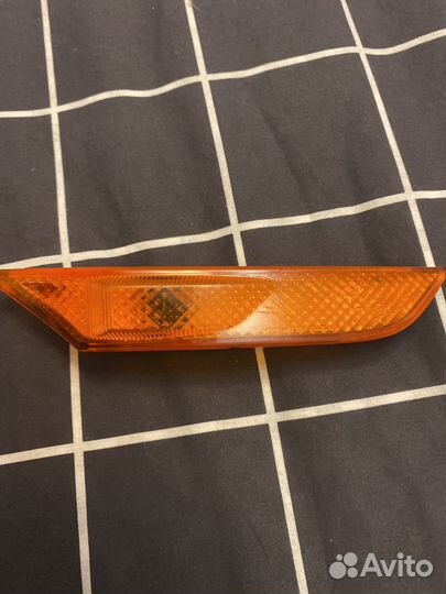 Габарит передний правый Nissan Skyline v35