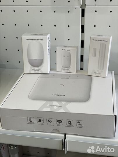 Сигнализция hikvision ax pro DS-PWA64-Kit-WE