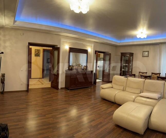 2-к. квартира, 73 м², 2/3 эт.