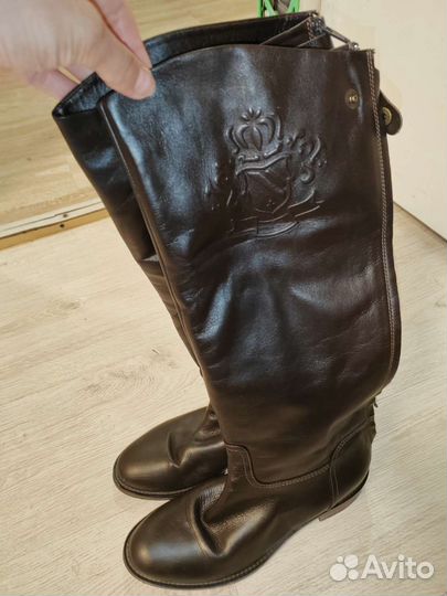 Кожаные сапоги