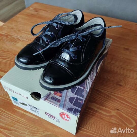 Ботинки для девочки 33 р