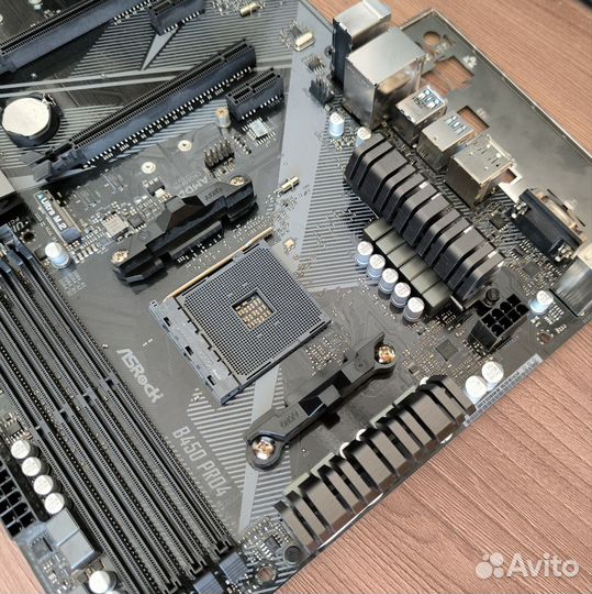ASRock B450 Pro4 AM4