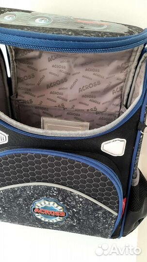 Рюкзак (портфель для мальчика) школьный