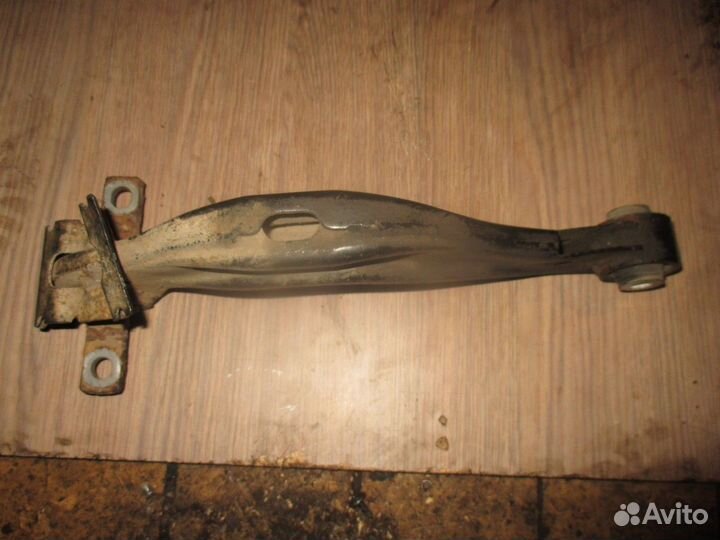 Рычаги подвески задний правый верхний