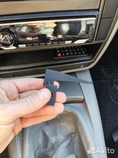 Кронштейн датчика температуры пассат б5