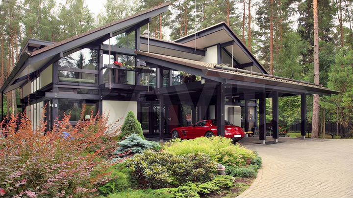 Коттедж 800 м² на участке 46 сот.