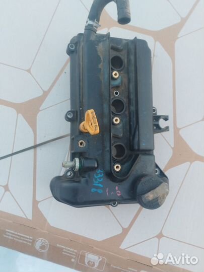 Крышка клапанов Suzuki Alto