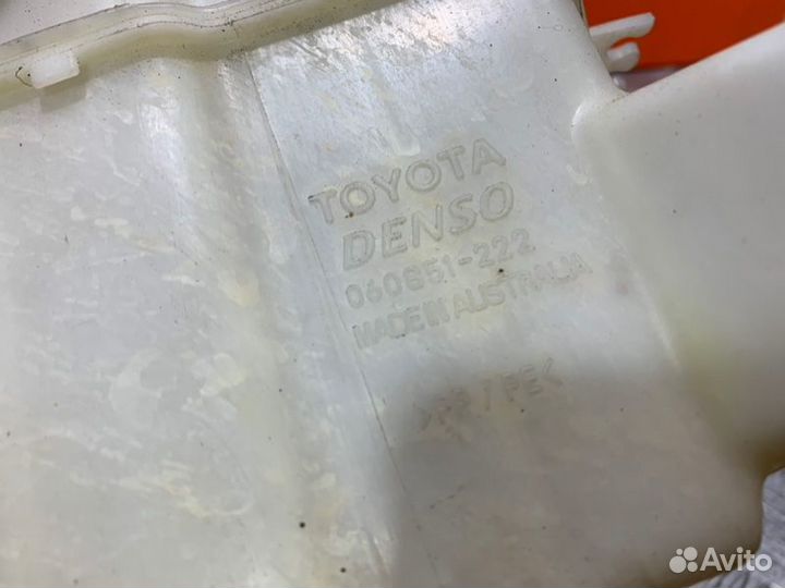 Бачок омывателя Toyota Camry ACV40