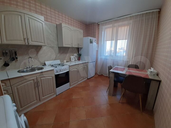 1-к. квартира, 42 м², 3/9 эт.