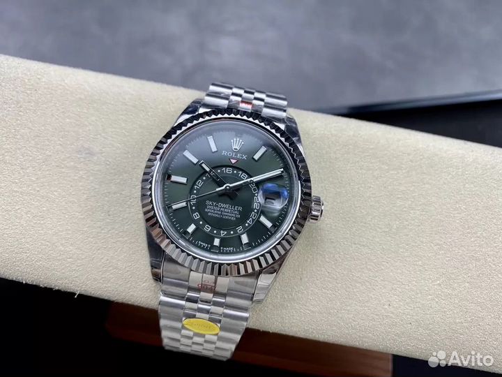 Rolex sky dweller