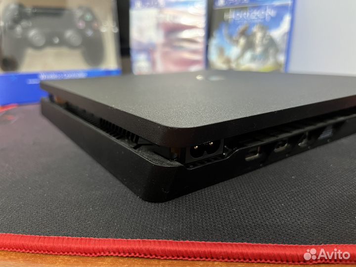 Sony PS4 slim + игры на дисках